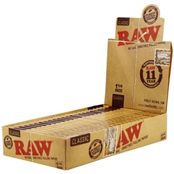 RAW Classic 1 1/4 Rolling Papers